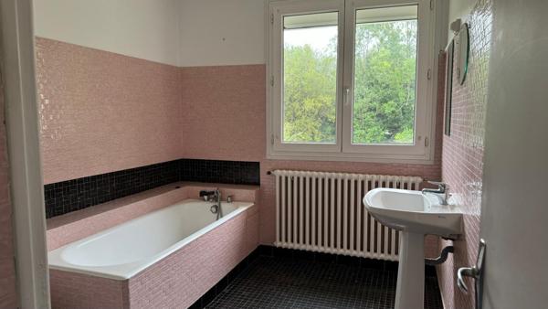 Maison à LE PALAIS (56360)