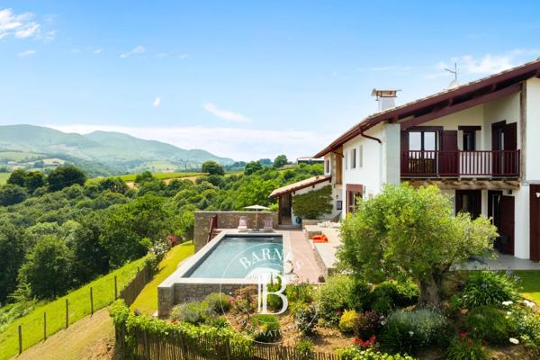 Hasparren, Maison 5 Chambres -  338 m² à vendre