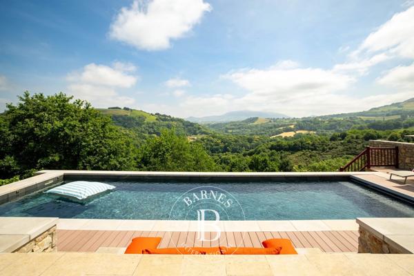 Hasparren, Maison 5 Chambres -  338 m² à vendre