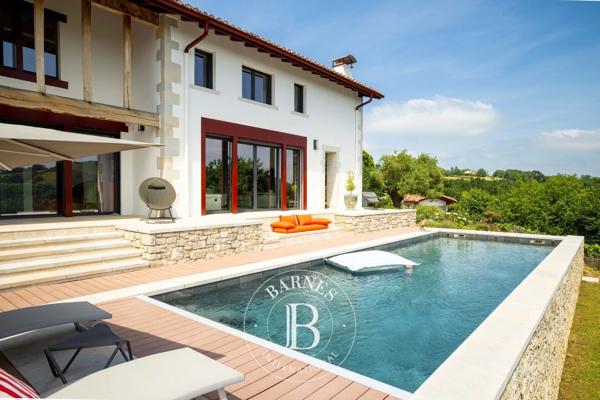 Hasparren, Maison 5 Chambres -  338 m² à vendre