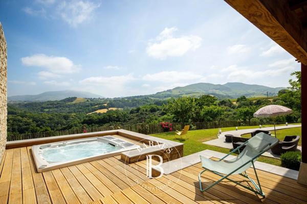 Hasparren, Maison 5 Chambres -  338 m² à vendre