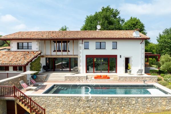 Hasparren, Maison 5 Chambres -  338 m² à vendre