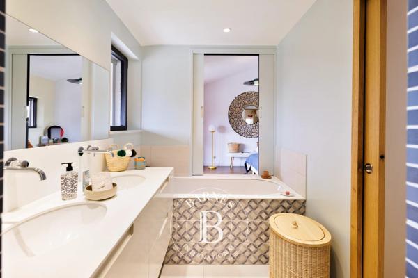 Hasparren, Maison 5 Chambres -  338 m² à vendre