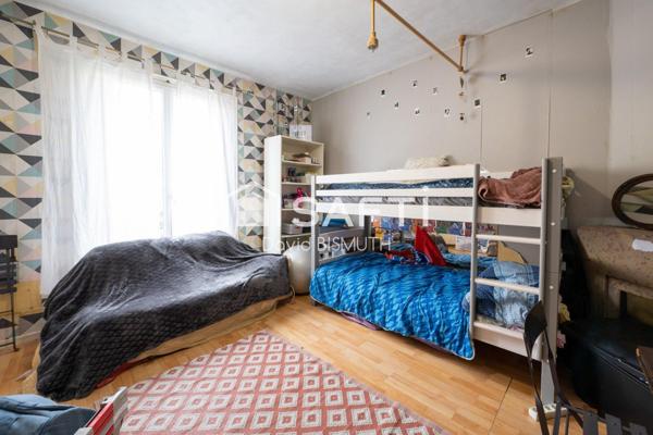 MAISON 4 PIECES 3 CHAMBRES DE 92 M2 AVEC UN JARDIN DE 65 M2 SITUE A GENNEVILLIERS