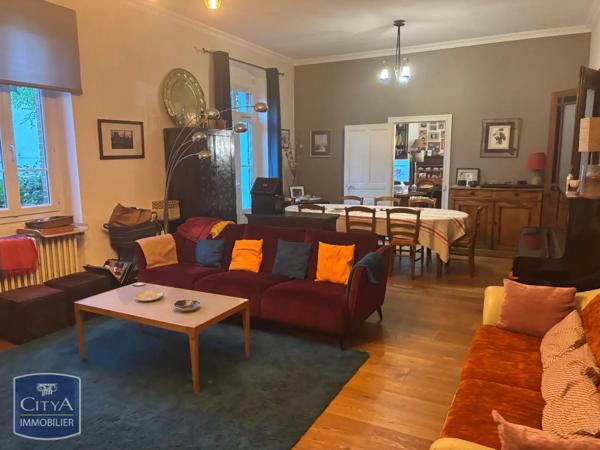 Maison à louer 8 pièces 270m²