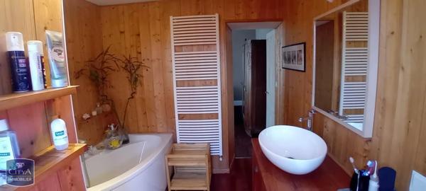 Maison à louer 8 pièces 270m²