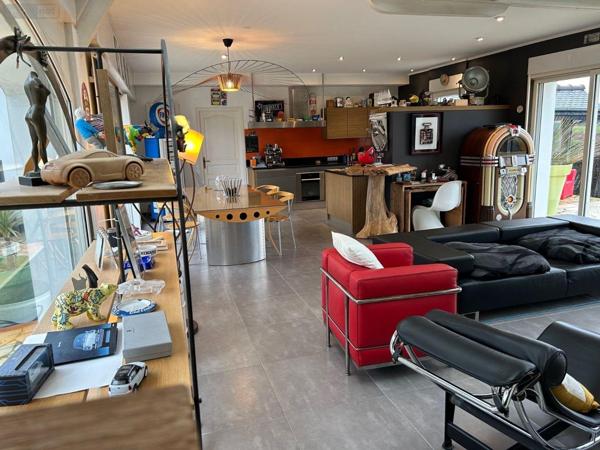 Maison à vendre à Hillion dans les Côtes-d'Armor (22120), ref : 331