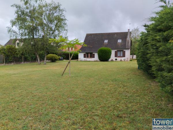Maison de village
                                                                                                                                                                                                                                                                                                                        9 pièce(s)                                                                                                                                                                                                          3 chambre(s)                                                                                                                                                                                                          111.63  m²