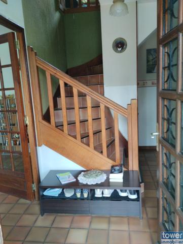 Maison de village
                                                                                                                                                                                                                                                                                                                        9 pièce(s)                                                                                                                                                                                                          3 chambre(s)                                                                                                                                                                                                          111.63  m²