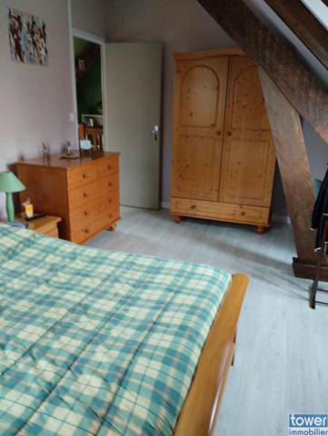 Maison de village
                                                                                                                                                                                                                                                                                                                        9 pièce(s)                                                                                                                                                                                                          3 chambre(s)                                                                                                                                                                                                          111.63  m²