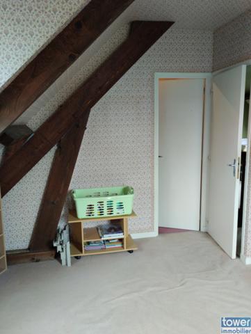 Maison de village
                                                                                                                                                                                                                                                                                                                        9 pièce(s)                                                                                                                                                                                                          3 chambre(s)                                                                                                                                                                                                          111.63  m²