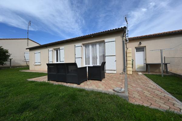 Maison à vendre 5 pièces LA CHAPELLE DES POTS (17)