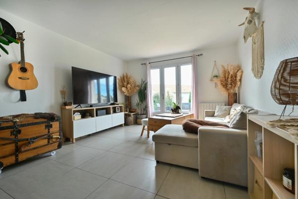 Maison à vendre 5 pièces LA CHAPELLE DES POTS (17)