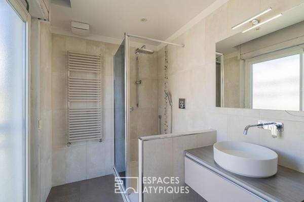 ROOFTOP D’EXCEPTION AU DERNIER ETAGE AVEC VUE SUR LES TOITS