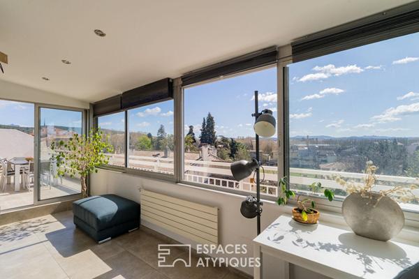 ROOFTOP D’EXCEPTION AU DERNIER ETAGE AVEC VUE SUR LES TOITS