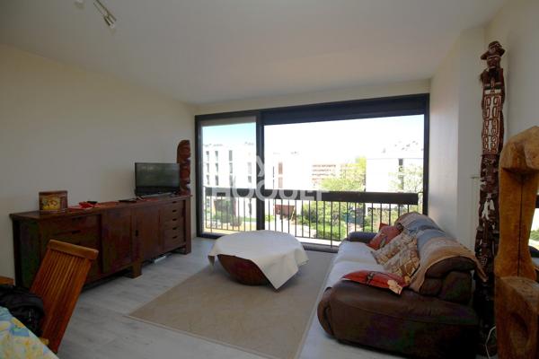 Appartement St Cyprien 3 pièce(s) + parking Privatif à acquérir en sus