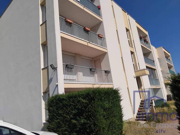 Appartement 5 pièces                                        - 42450 Sury-le-Comtal Réf : 2803-CIFVFOREZVELAY