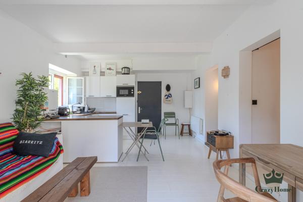 Appartement
                                                                                                                                                                                                                                                                                                                        2 pièce(s)                                                                                                                                                                                                          1 chambre(s)                                                                                                                                                                                                          39  m²