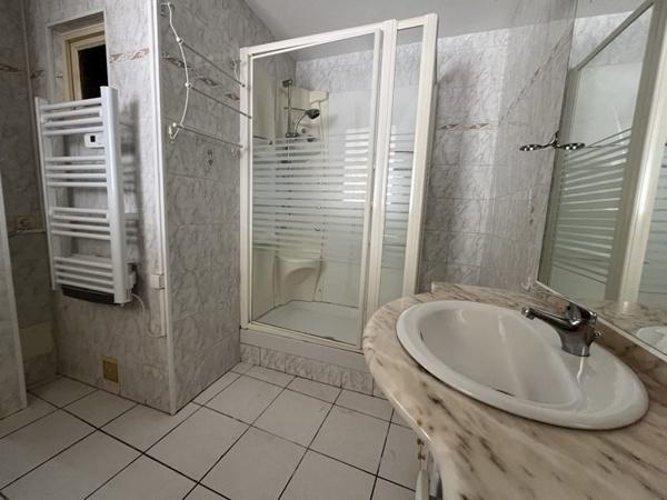 Maison à vendre |  Issoudun |  5 pièces | 122 m²