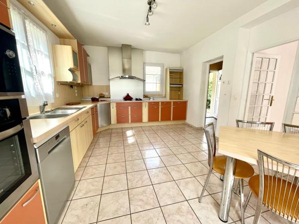 Maison 9 pièces - 280 m² Exclusivité efficity