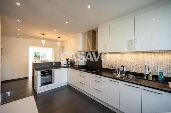 Vente Maison 8 pièces de 250m² - 95880 Enghien-les-Bains