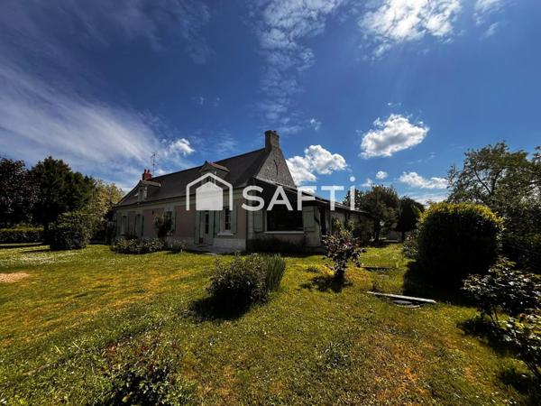 ANCIENNE LONGERE LA  MENITRE avec TERRAIN DE 2700 METRES