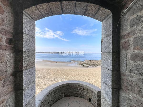 Appartement de haut standing à Saint-malo Intra Muros avec ascenseur et parking privé