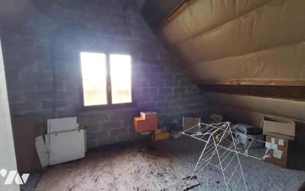 Maison F3 de 75 m² avec combles et sous-sol total