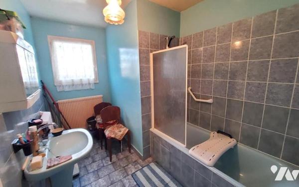 Maison F3 de 75 m² avec combles et sous-sol total