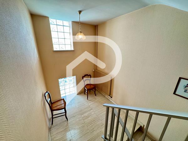 Maison 7 pièces 243.42 m2