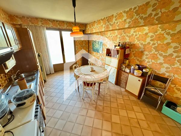 Maison 7 pièces 243.42 m2