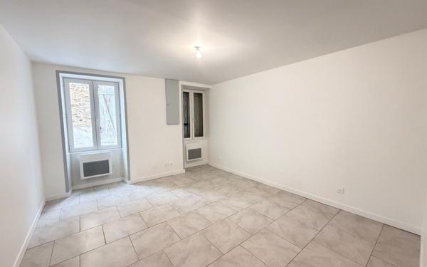 Appartement à louer    2 pièces • 45,38 m2 Château-Thierry
