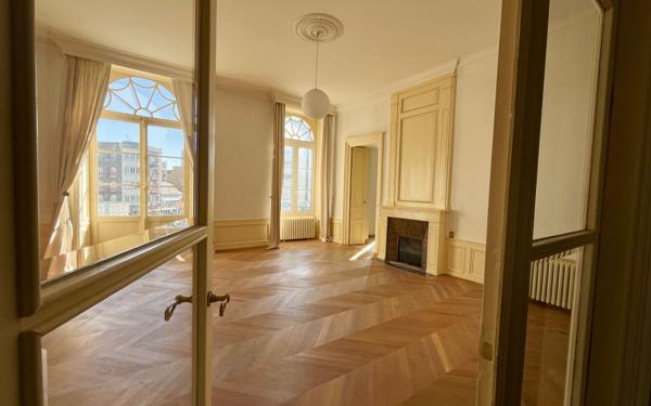 Appartement à vendre    4 pièces • 168,50 m2 Saint-Brieuc