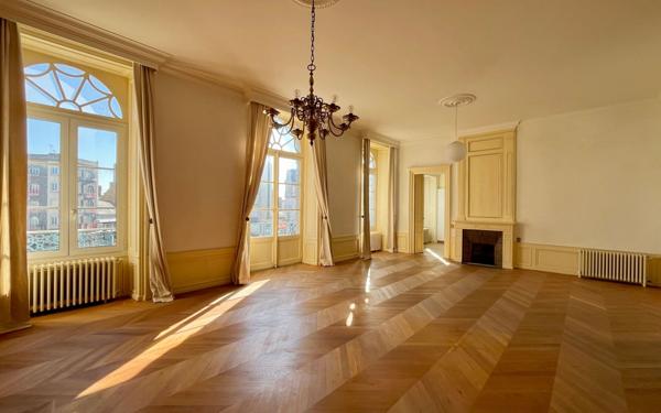 Appartement à vendre    4 pièces • 168,50 m2 Saint-Brieuc