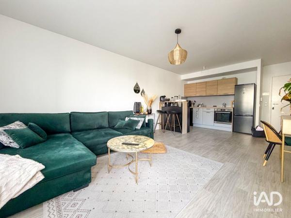 Location appartement 2 pièces 44 m² Paris 8