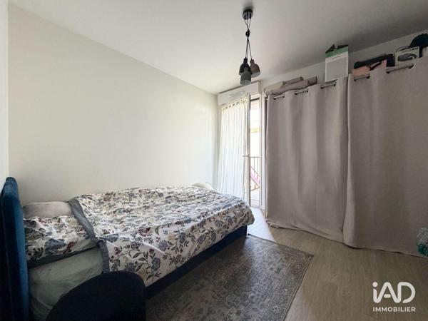Location appartement 2 pièces 44 m² Paris 8