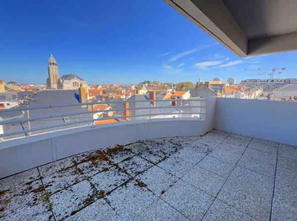 Appartement Les Sables D Olonne 3 pièces 64 m² grande terrasse vue mer proche Arago