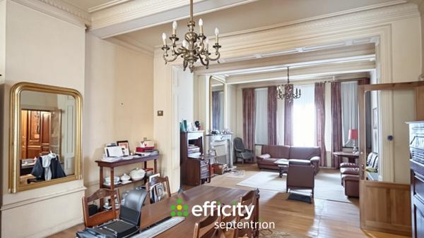 Maison 10 pièces - 320 m² Exclusivité efficity