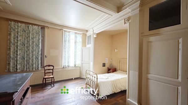 Maison 10 pièces - 320 m² Exclusivité efficity