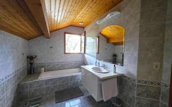 Maison à vendre    5 pièces • 147,15 m2 Chevry
