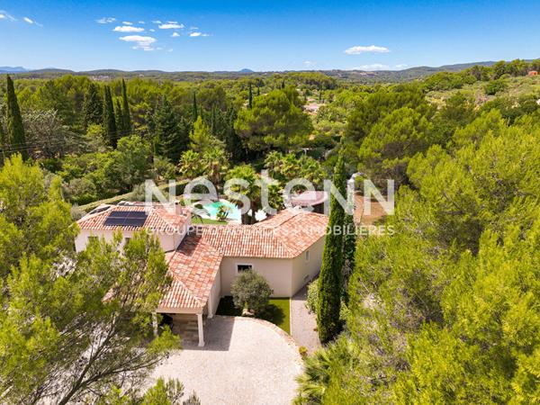 A VENDRE DRAGUIGNAN Maison 300 m² avec PISCINE GARAGE SOUS SOL terrain 4600 m²