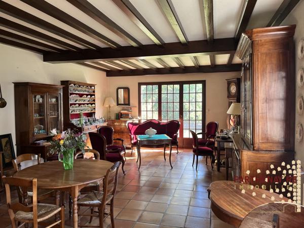 Belle maison à rafraîchir à PARTHENAY