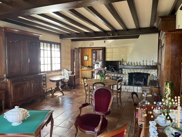 Belle maison à rafraîchir à PARTHENAY