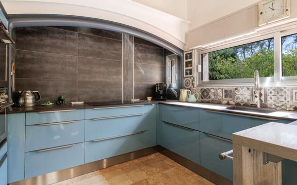 Maison à vendre    7 pièces •  Fréjus