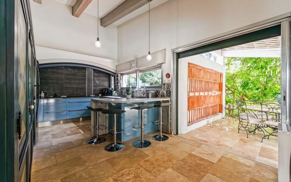 Maison à vendre    7 pièces •  Fréjus