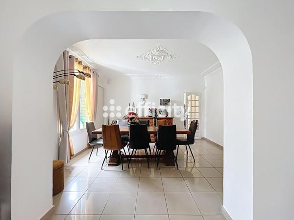 Maison 6 pièces - 150 m² Exclusivité efficity