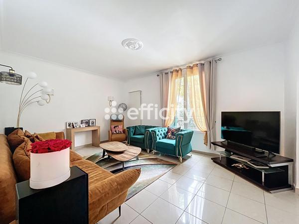 Maison 6 pièces - 150 m² Exclusivité efficity