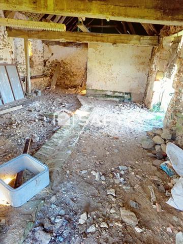 Maison à réhabiliter selon vos idées et vos goûts.