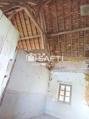 Maison à réhabiliter selon vos idées et vos goûts.