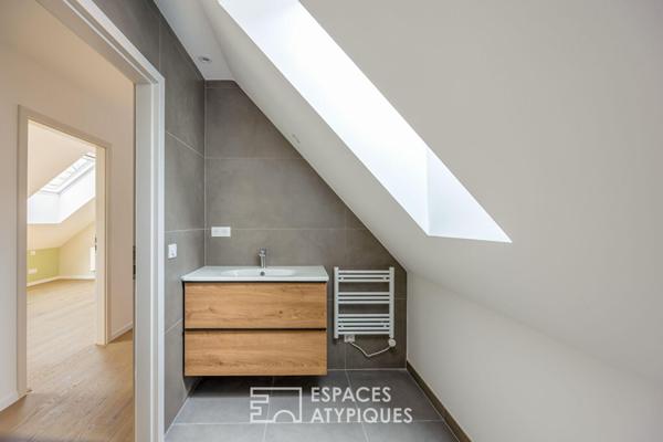 Loft contemporain en duplex et sa terrasse dans une ancienne friche industrielle